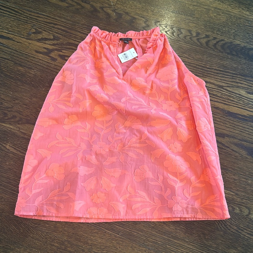 Ann Taylor Sleeveless blouse NWT